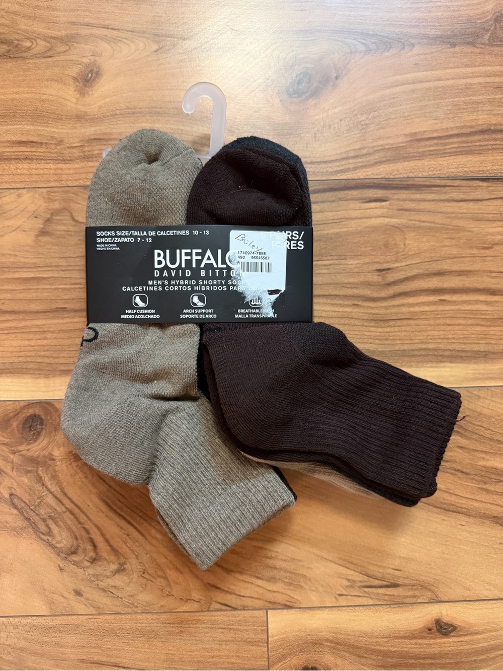 Buffalo David Bitton Men's 6 pair Ankle Socks in Black & Taupe
